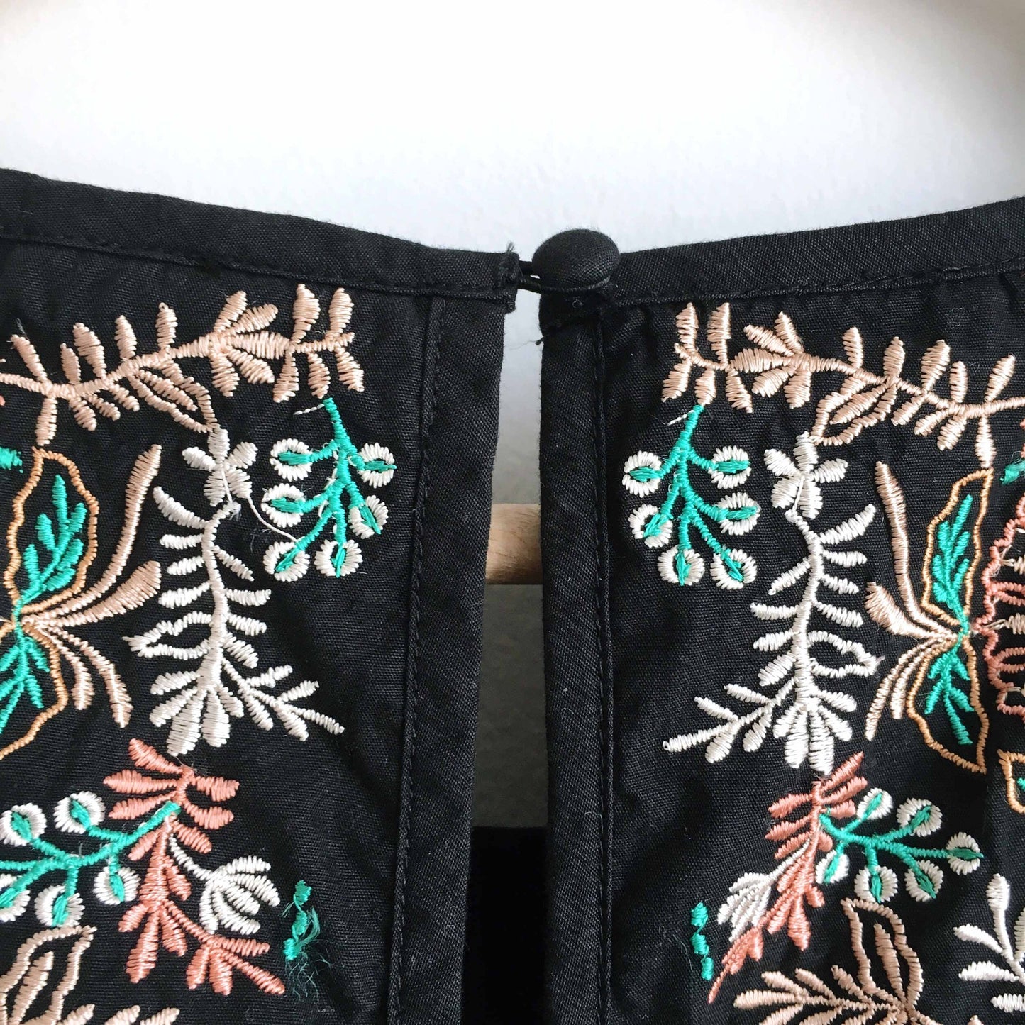 Vanessa Virginia Barbera embroidered crop - size Medium