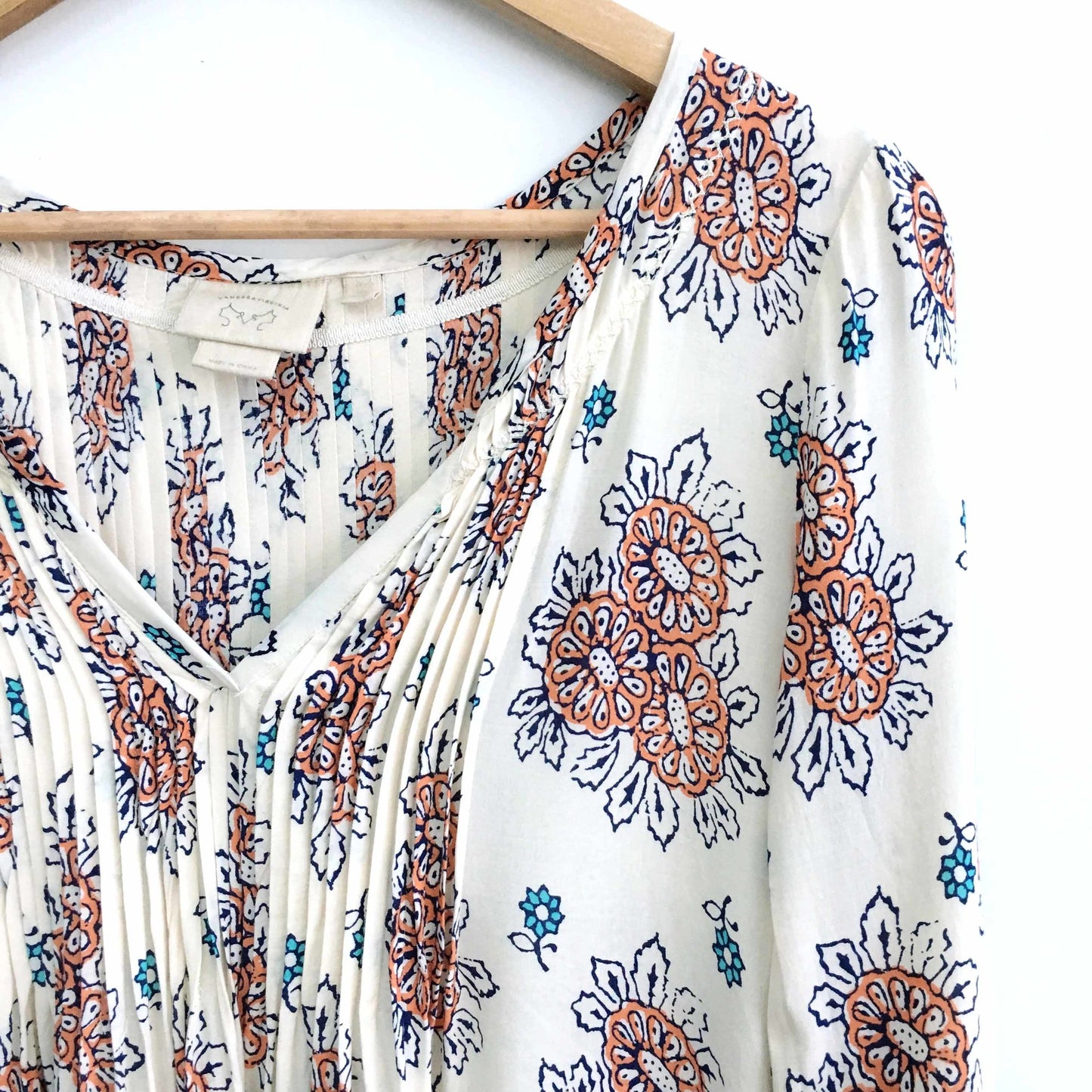 Vanessa Virginia Mahdia blouse - size Medium