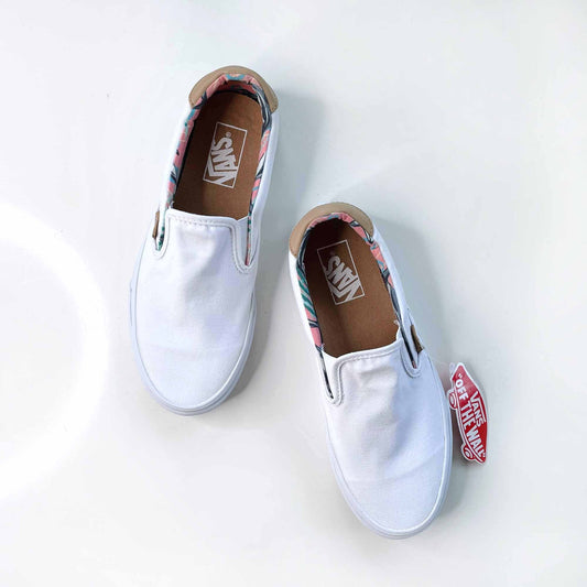 nwt vans classic white slip on 59 with dolphin lining - size 8W 6.5M
