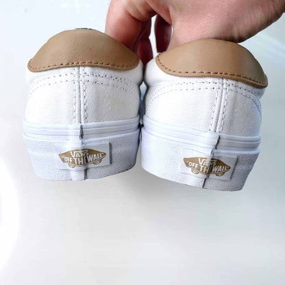 nwt vans classic white slip on 59 with dolphin lining - size 8W 6.5M