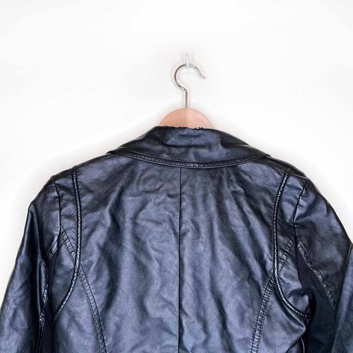 vero moda polly short faux leather moto biker jacket - size small