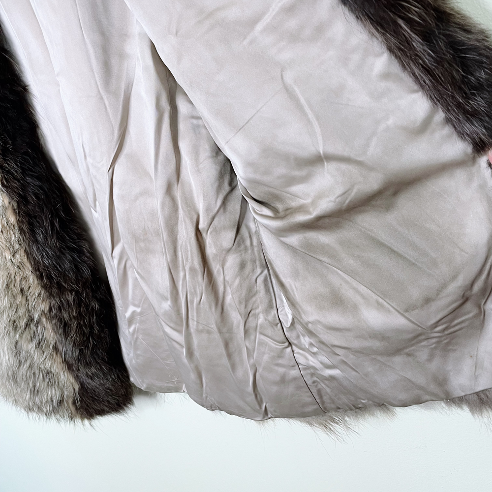 vintage oversized broadview furs fox vest - size medium