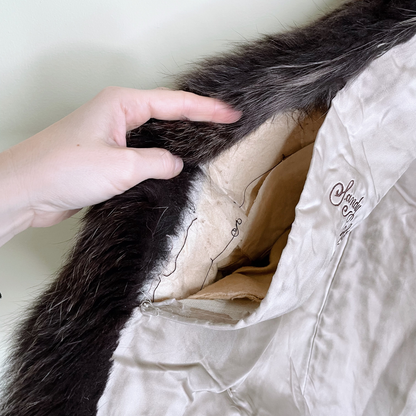 vintage oversized broadview furs fox vest - size medium