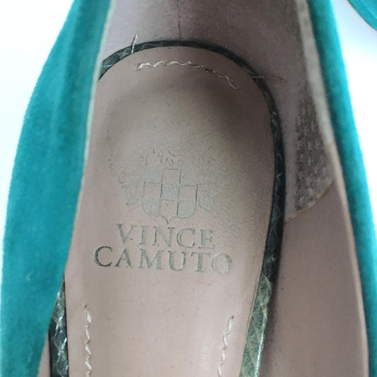 Vince Camuto suede pumps - size 10