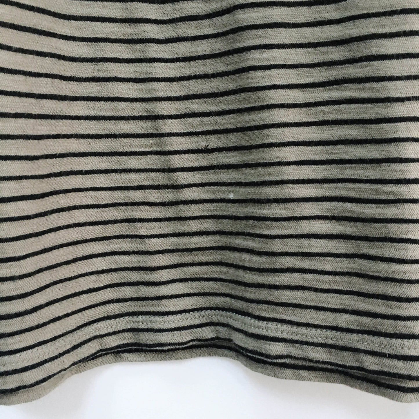 Vince brown stripe long sleeve crew - size xs