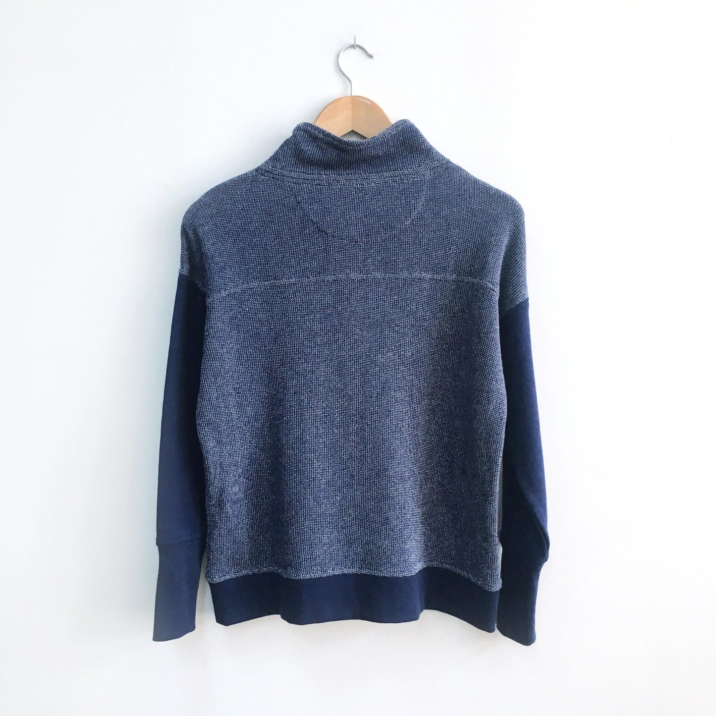 Vineyard Vines 1/4 zip Shep Sweatshirt - size xxs