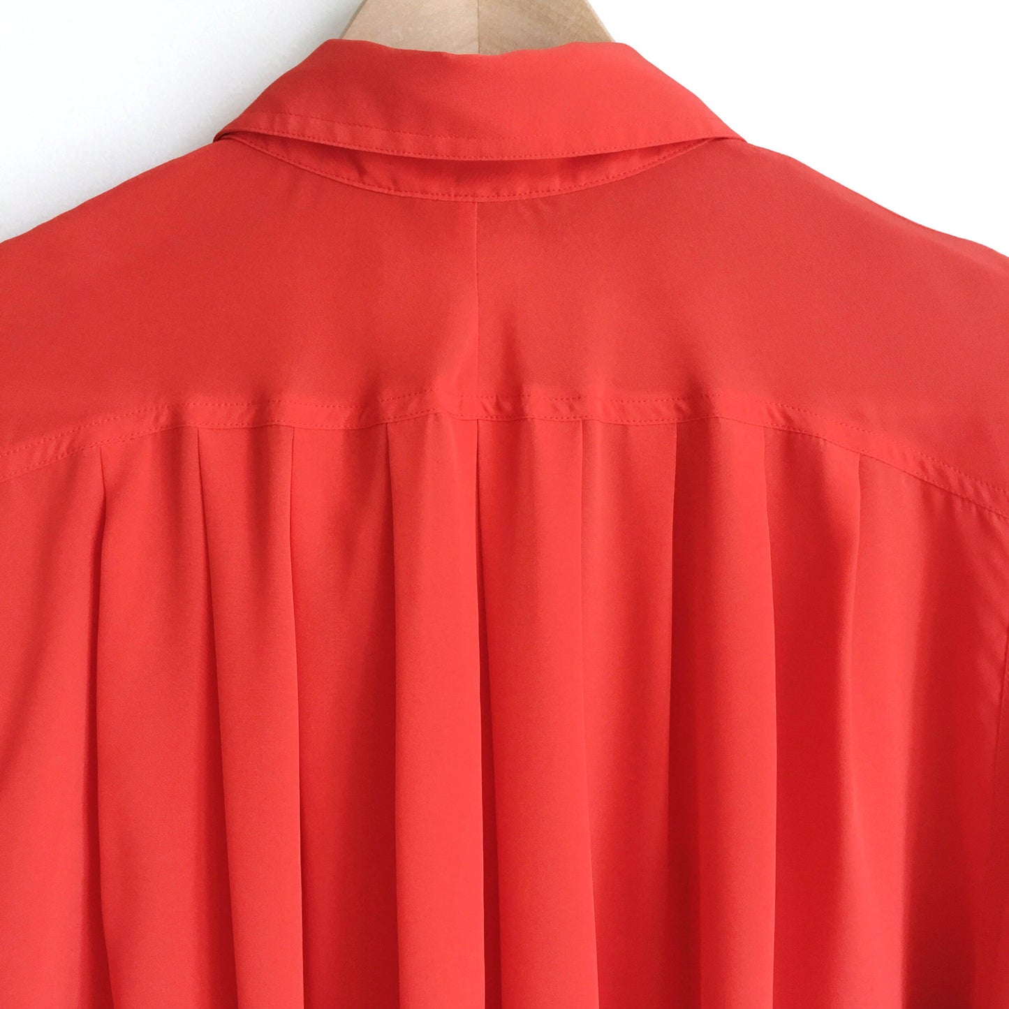 Vintage red blouse with pearl collar - size 14