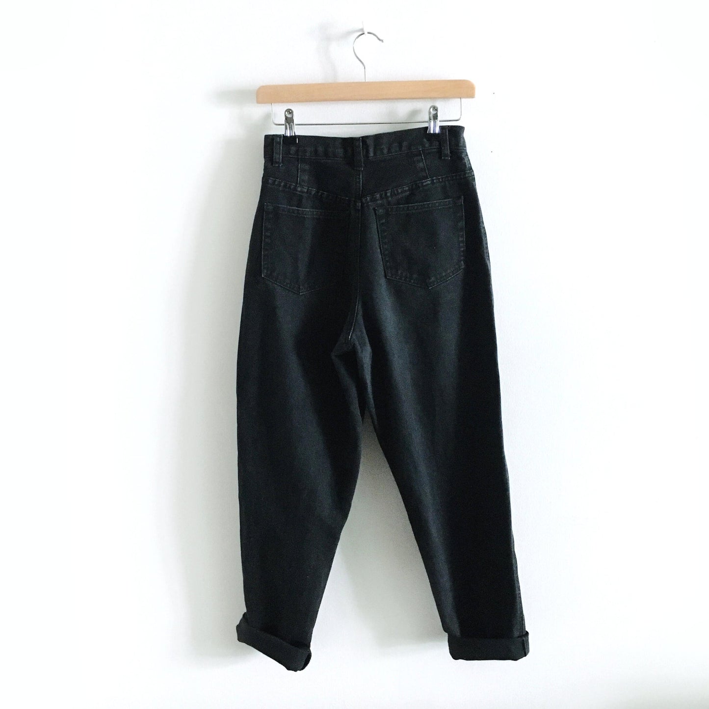 Vintage Weekend Edition tapered mom jeans - size 8