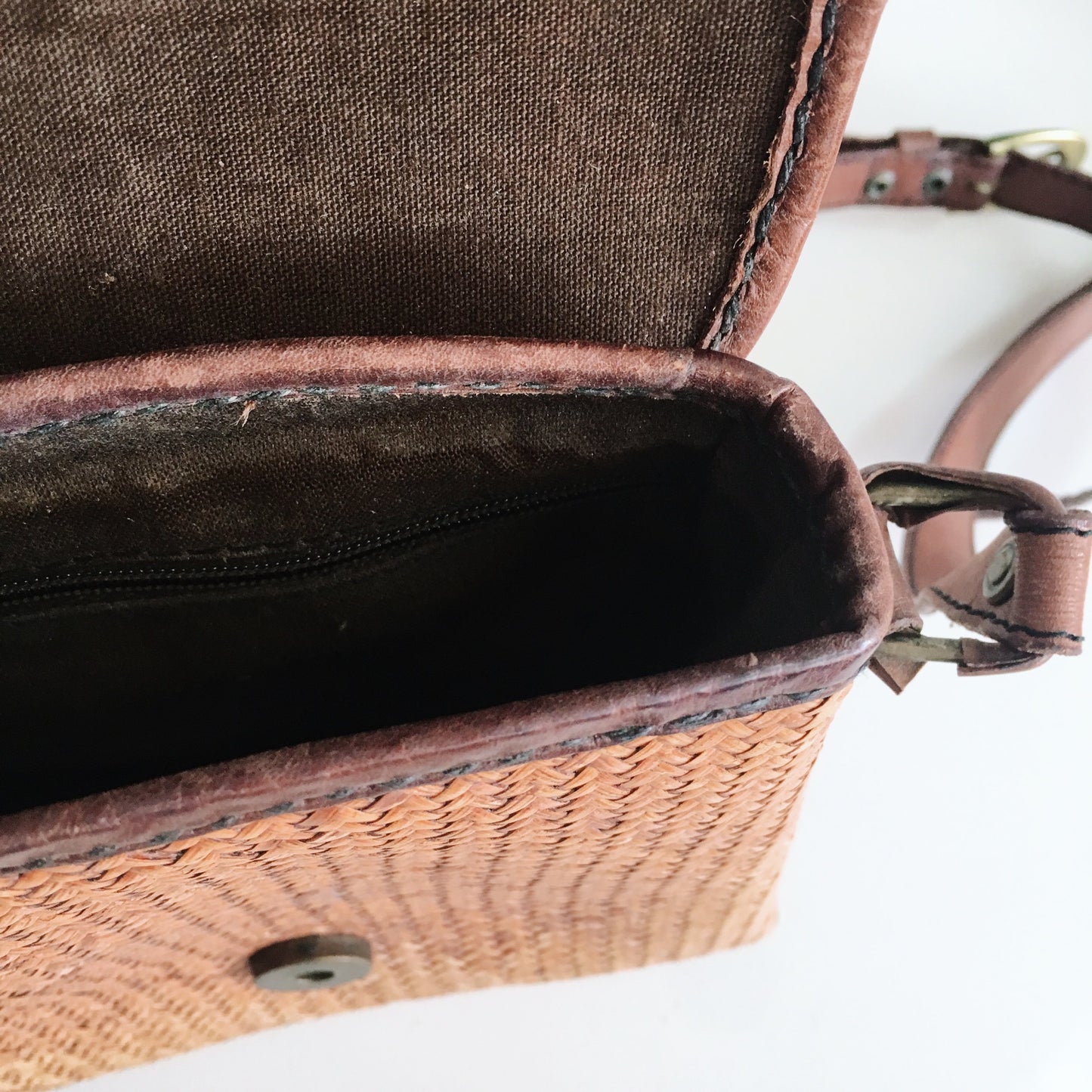 Vintage Straw Crossbody