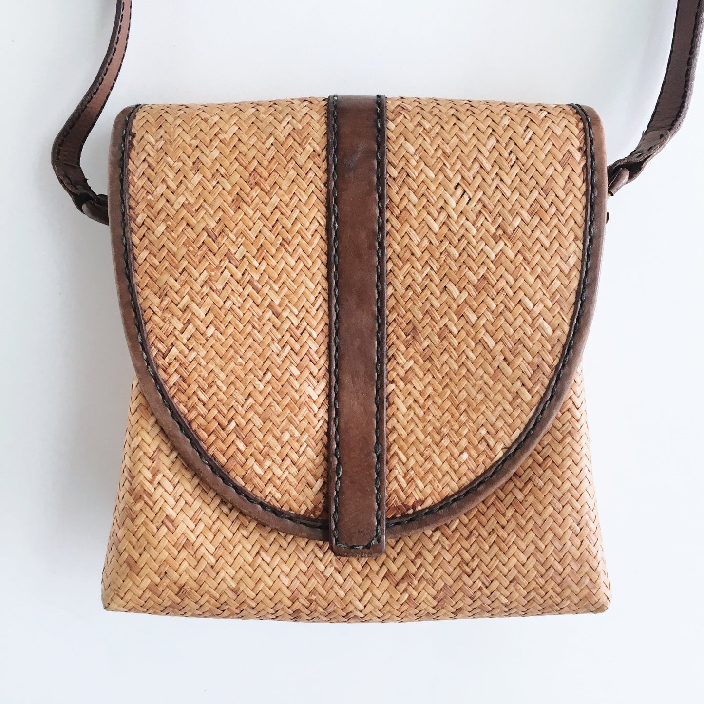 Vintage Straw Crossbody