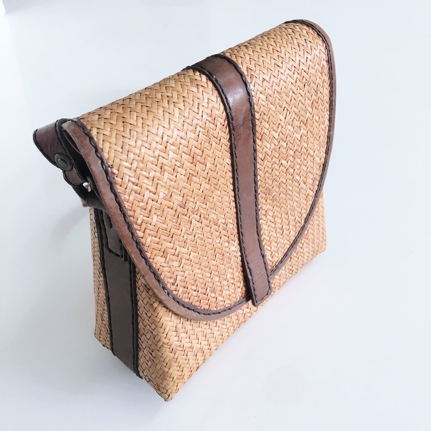 Vintage Straw Crossbody