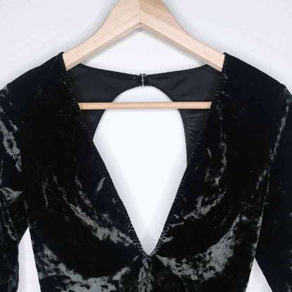 Victoria's Secret plunging v thong velvet bodysuit - size xs