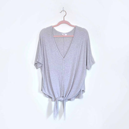 hummingbird waffle tie front top - size large