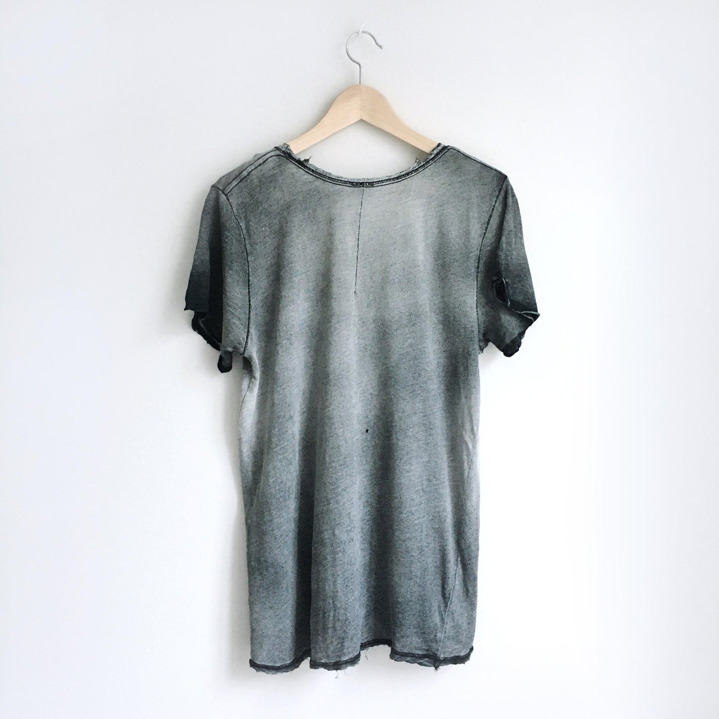 We the Free v-neck linen tee - size Medium