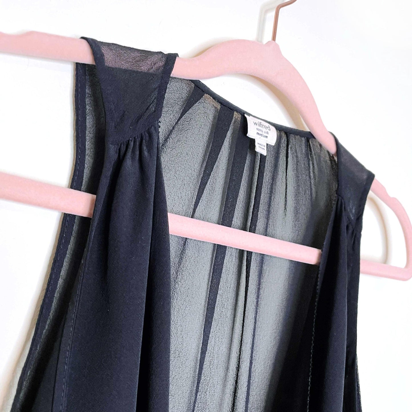 wilfred ninon sleeveless silk button down blouse - size medium