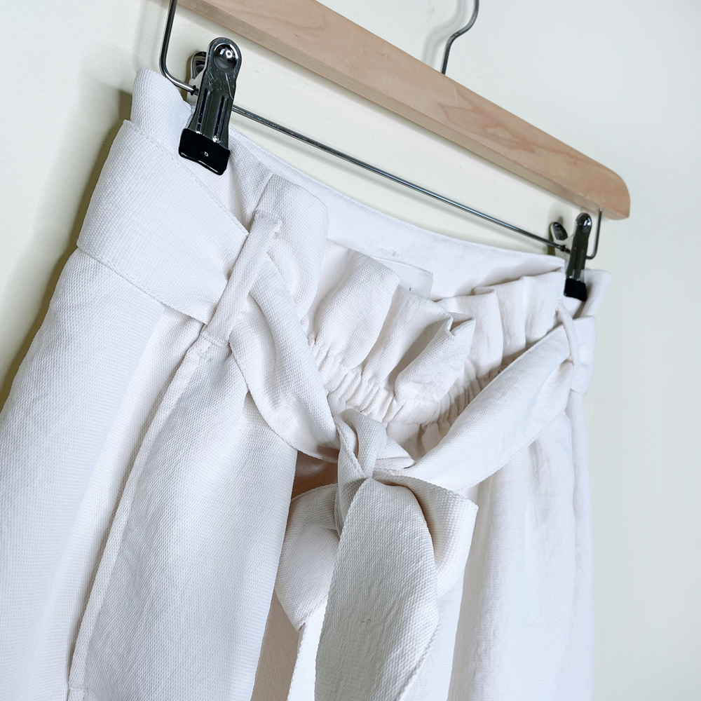 wilfred high rise new gelas paper bag shorts - size 8