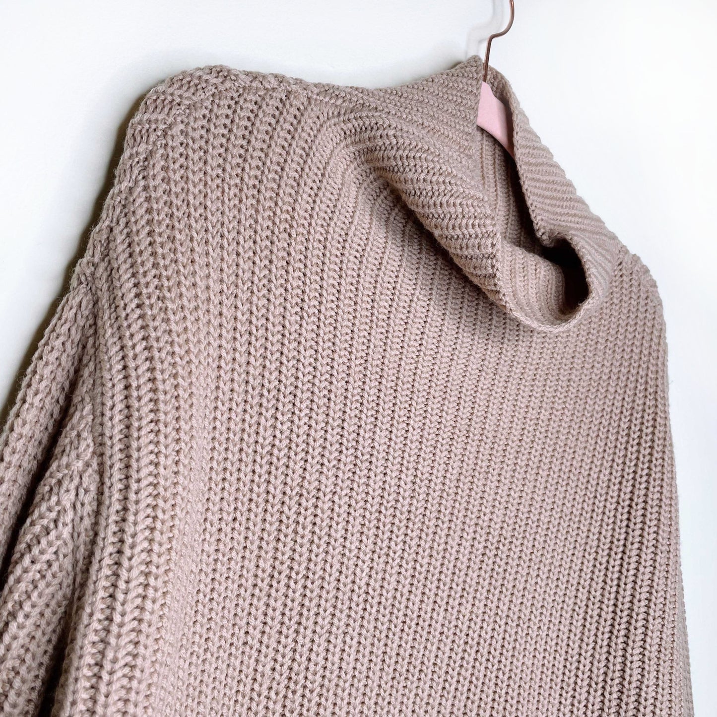 wilfred montpellier tan mockneck oversized sweater - size xxs