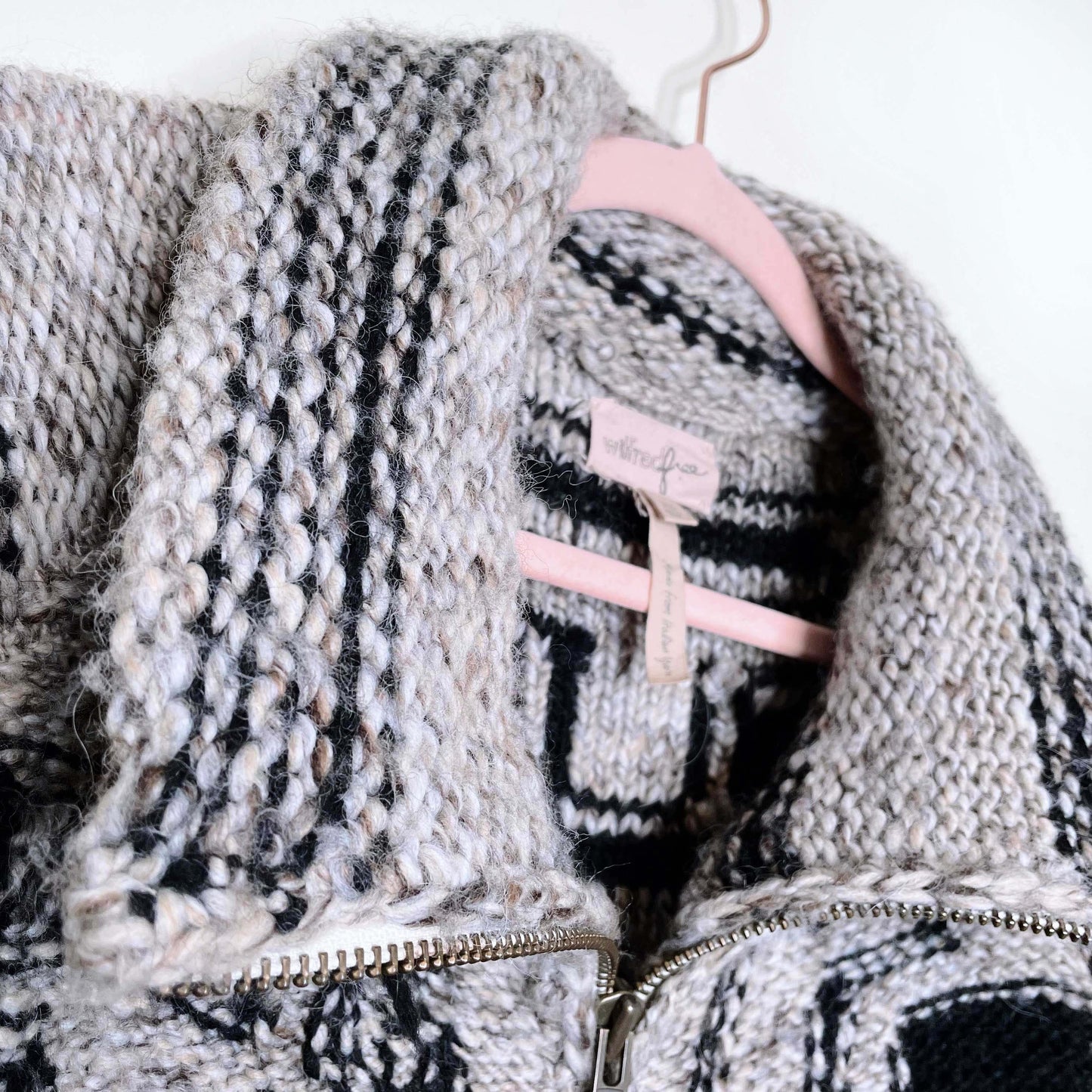 wilfred free handknit cowichan wool-alpaca cardigan - size xs