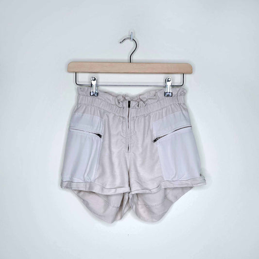 wilfred paradis beige cargo pocket linen-blend shorts - size 2