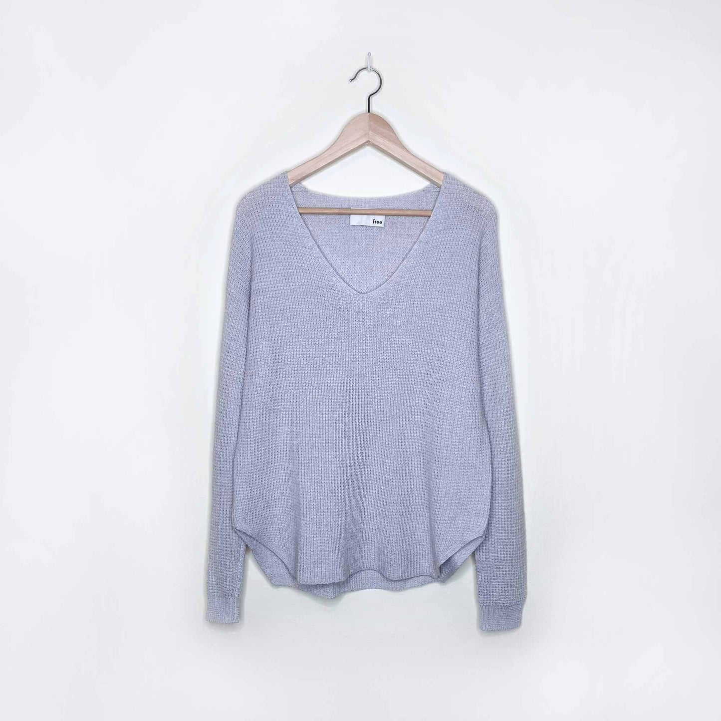 wilfred free wolter v-neck waffle knit wool sweater - size medium