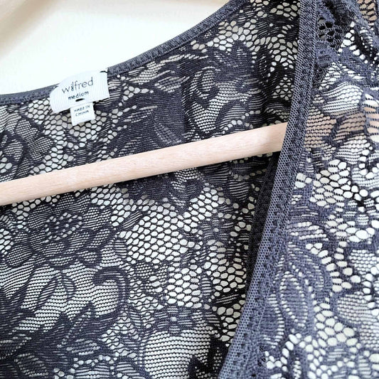 Wilfred stretch lace layering tank top - size Medium