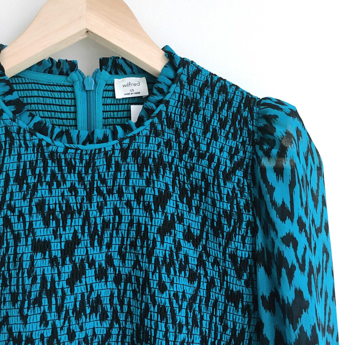 NWT Wilfred Lilith Animal Print Prairie Blouse - size xs