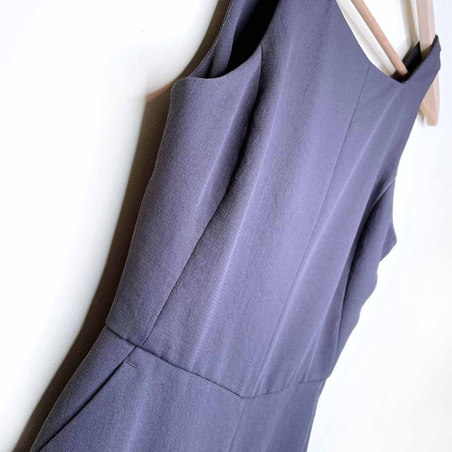 wilfred écoulement tie-back sleeveless jumpsuit - size 6