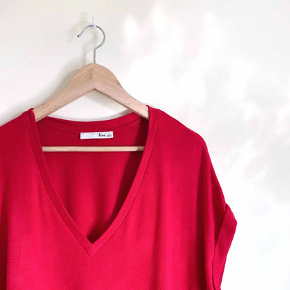 Wilfred Free Brosh v-neck tee with rolled sleeve - size Large