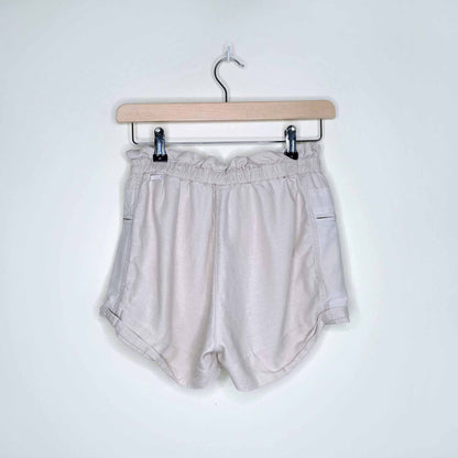 wilfred paradis beige cargo pocket linen-blend shorts - size 2
