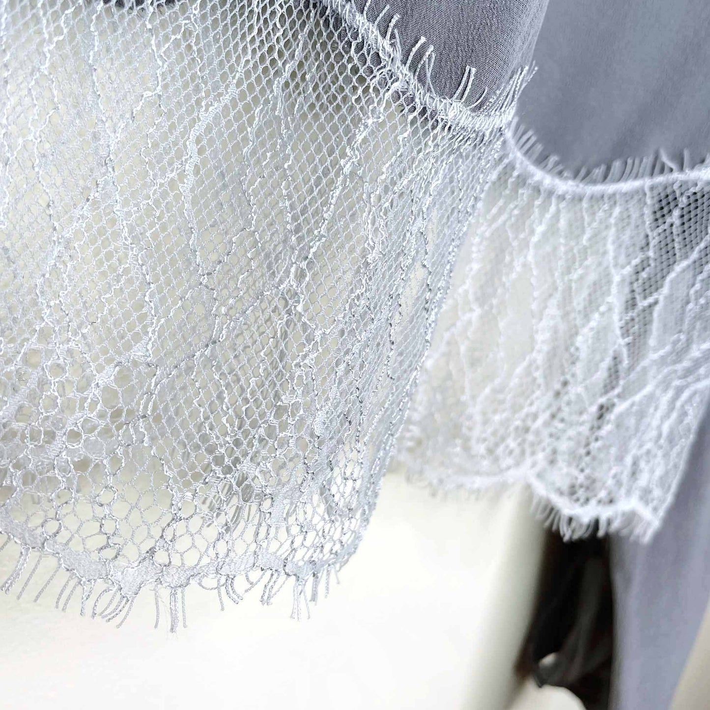 wilfred silk desaix blouse with lace trim - size xs