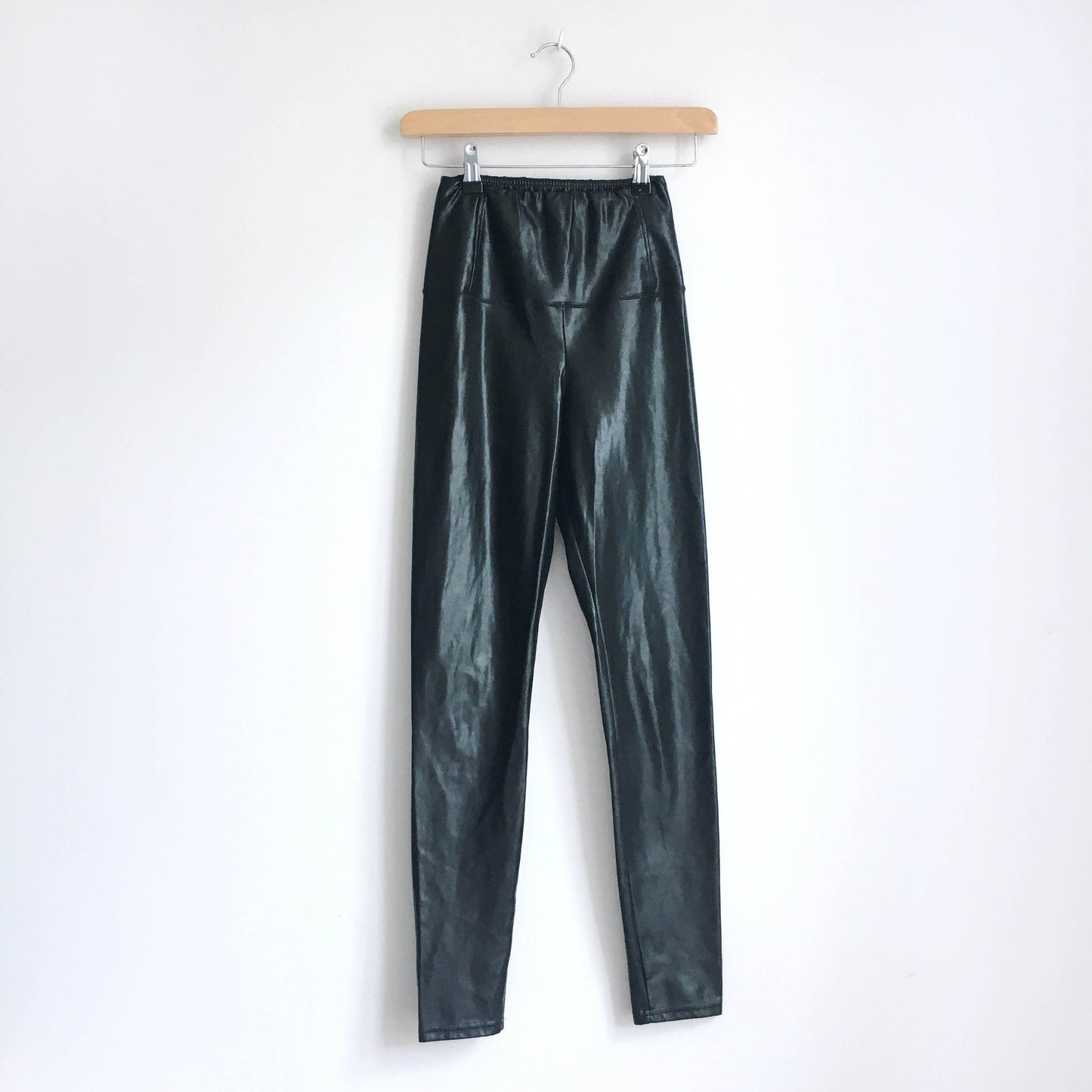 Wilfred Free Daria Vegan leather legging - size xxs