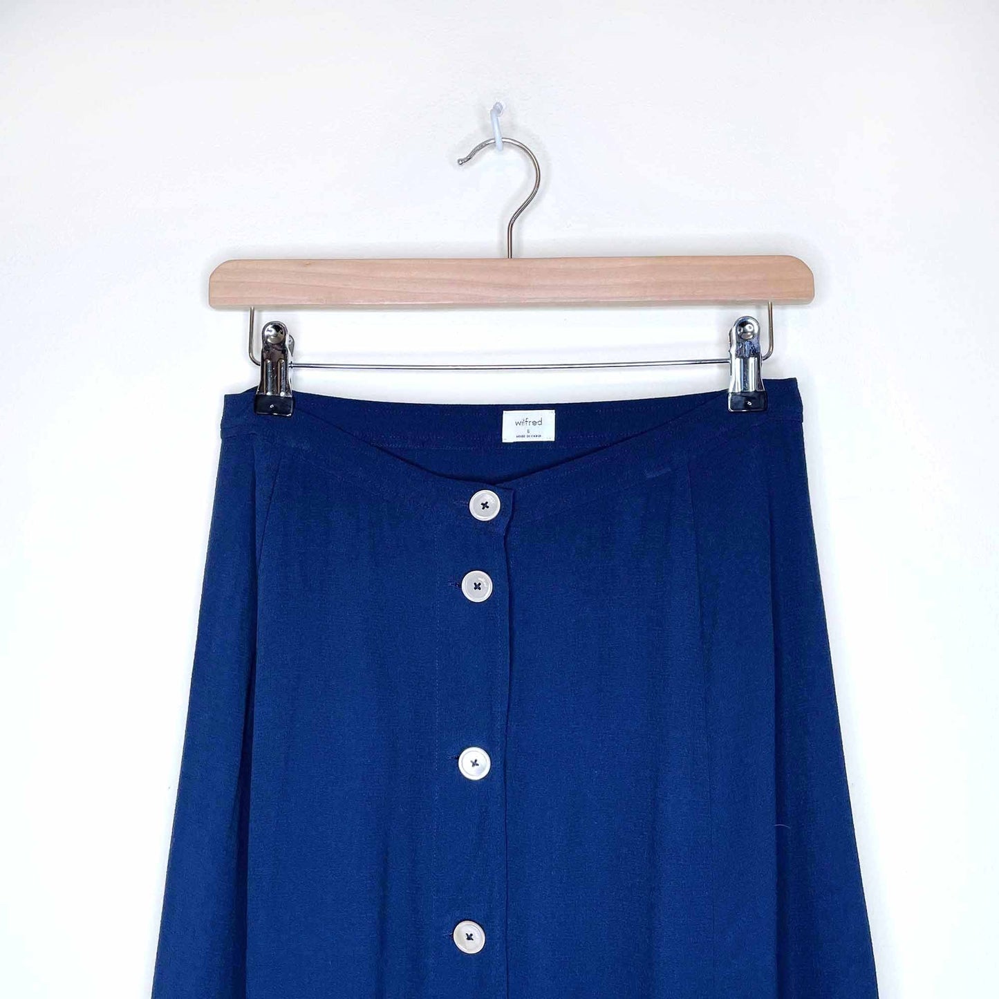 wilfred amelie high rise button front midi skirt - size 6