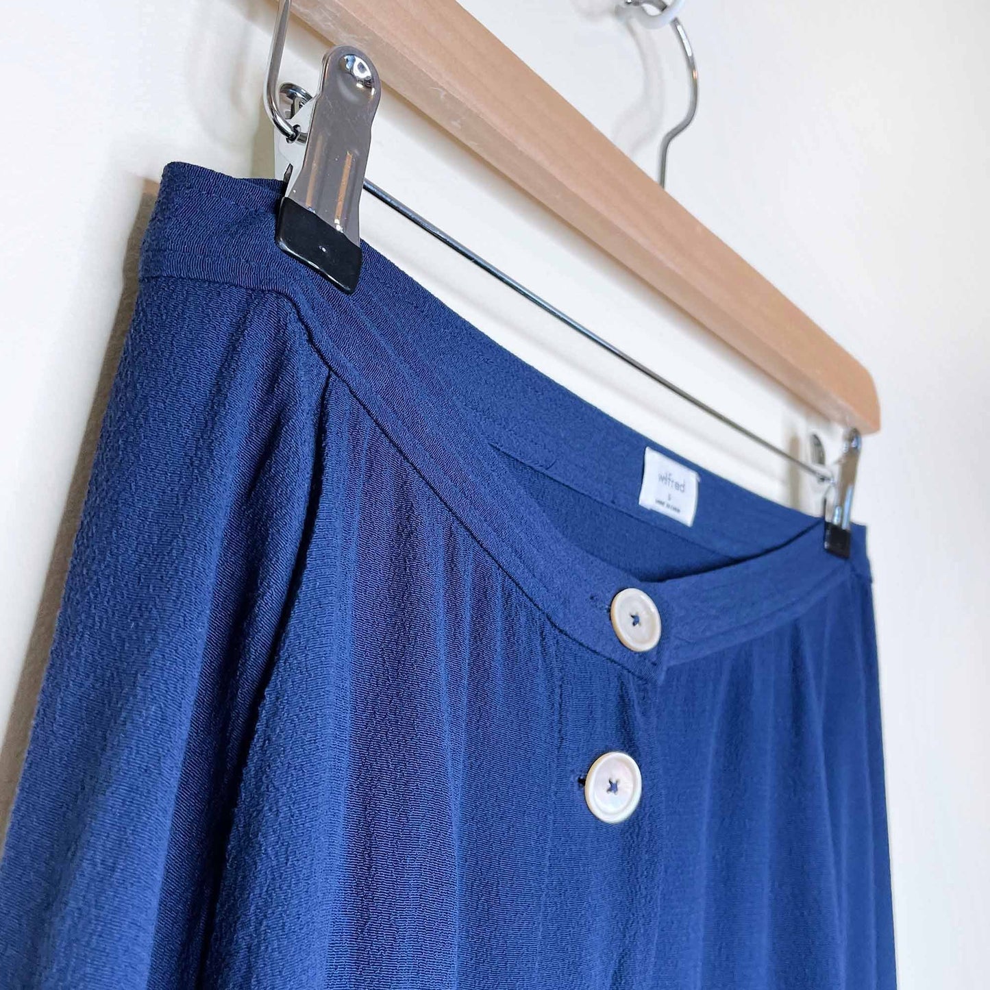 wilfred amelie high rise button front midi skirt - size 6