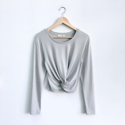 Wilfred Free Ortiz front knot Shirt - size Medium