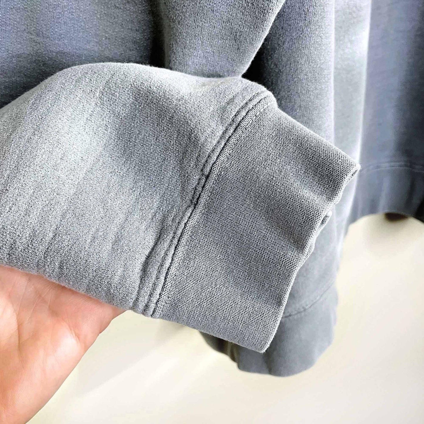 vintage wind river faded cottage logo sweatshirt - size xl