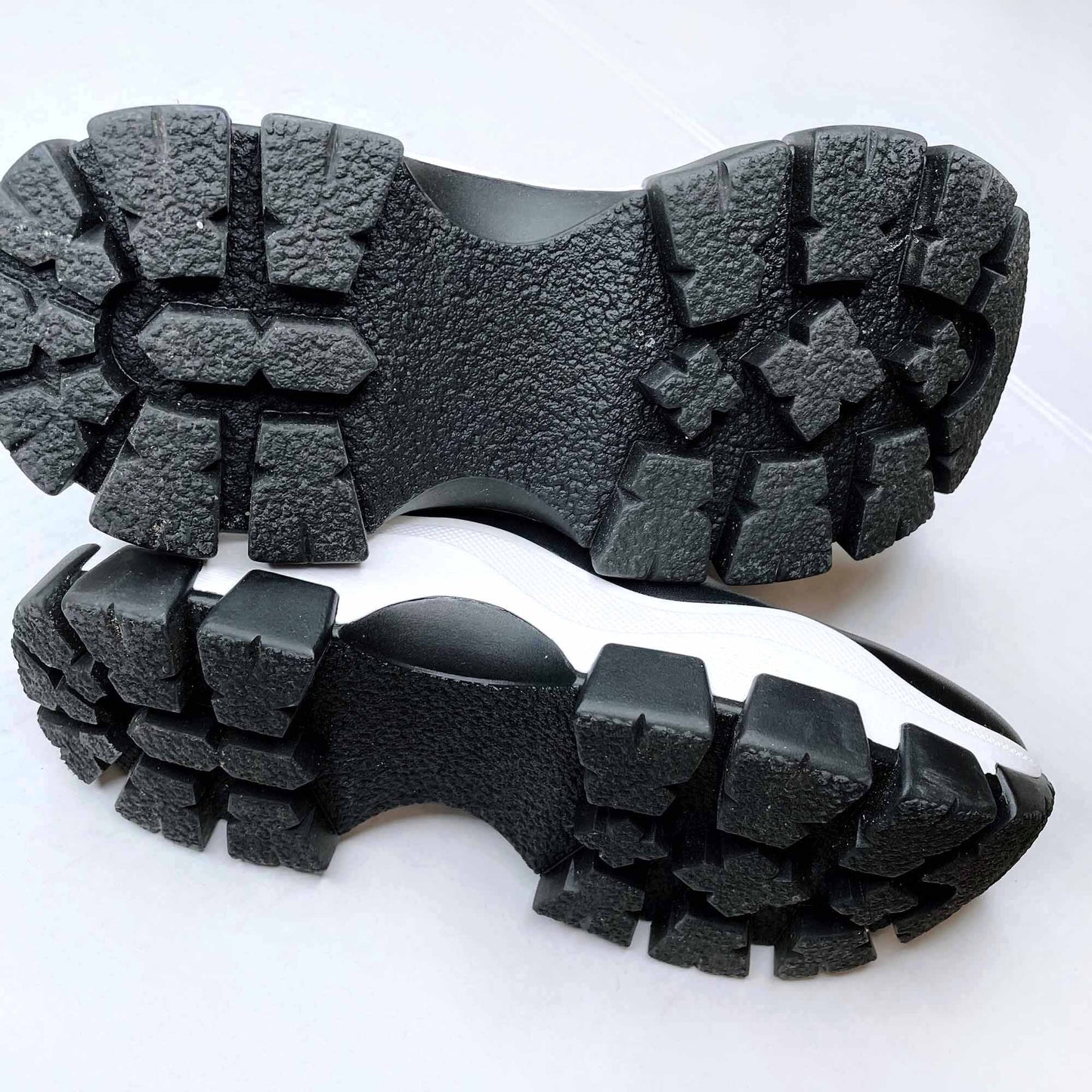 Wishbone Collection chunky sole sneaker boots - size 7.5