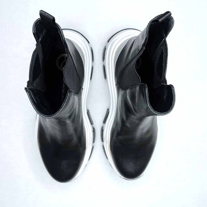 Wishbone Collection chunky sole sneaker boots - size 7.5