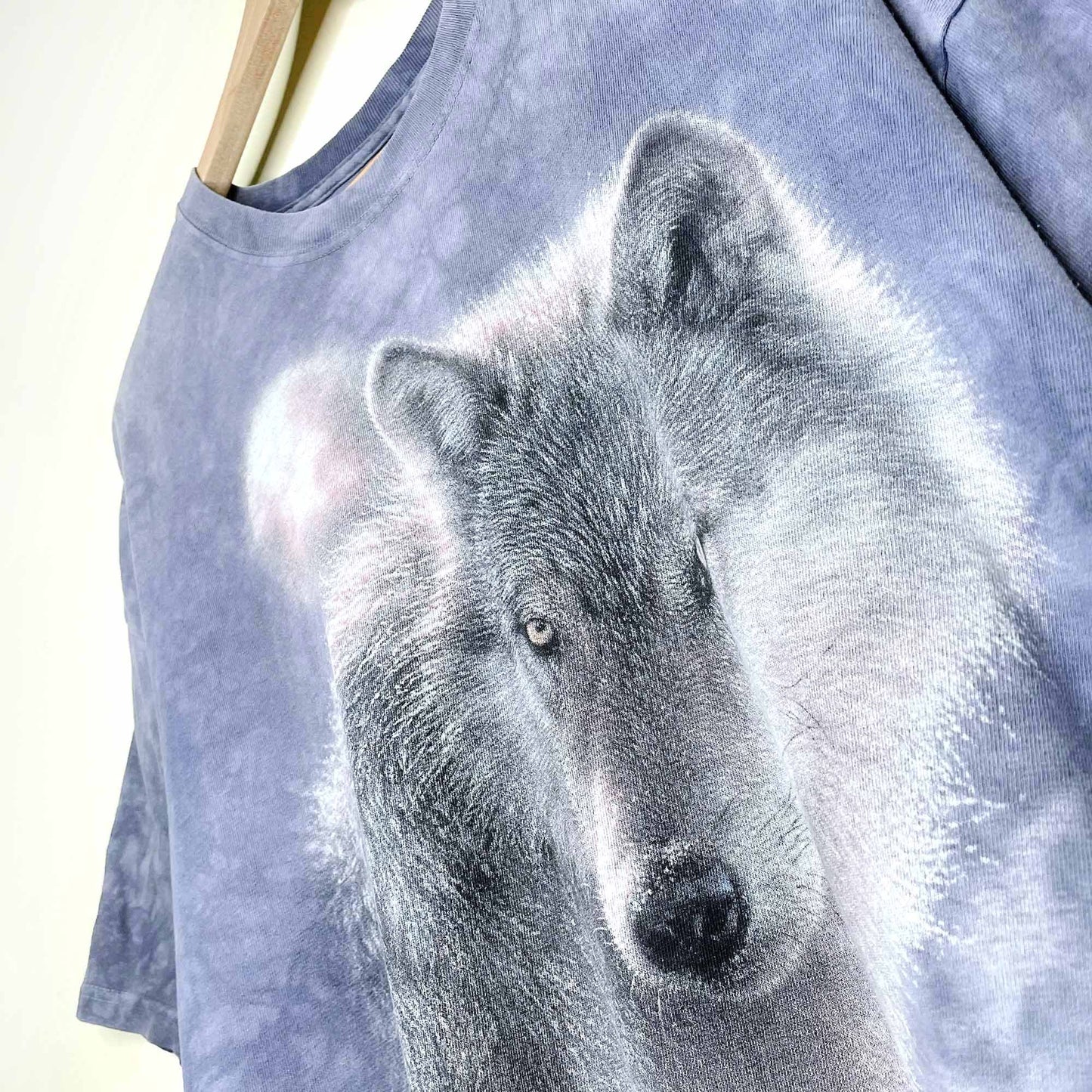 vintage the mountain purple tie-dye wolf tee - size 2xl