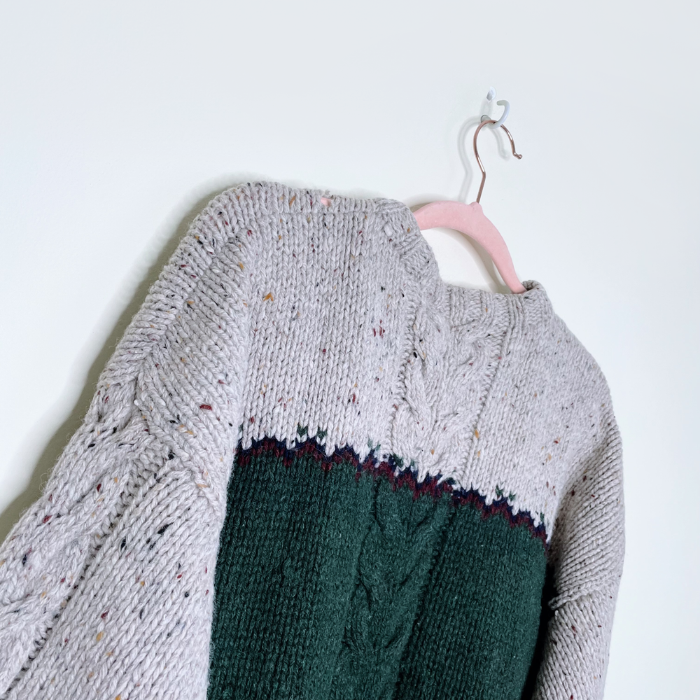vintage woolrich deer chunky knit wool sweater - size medium