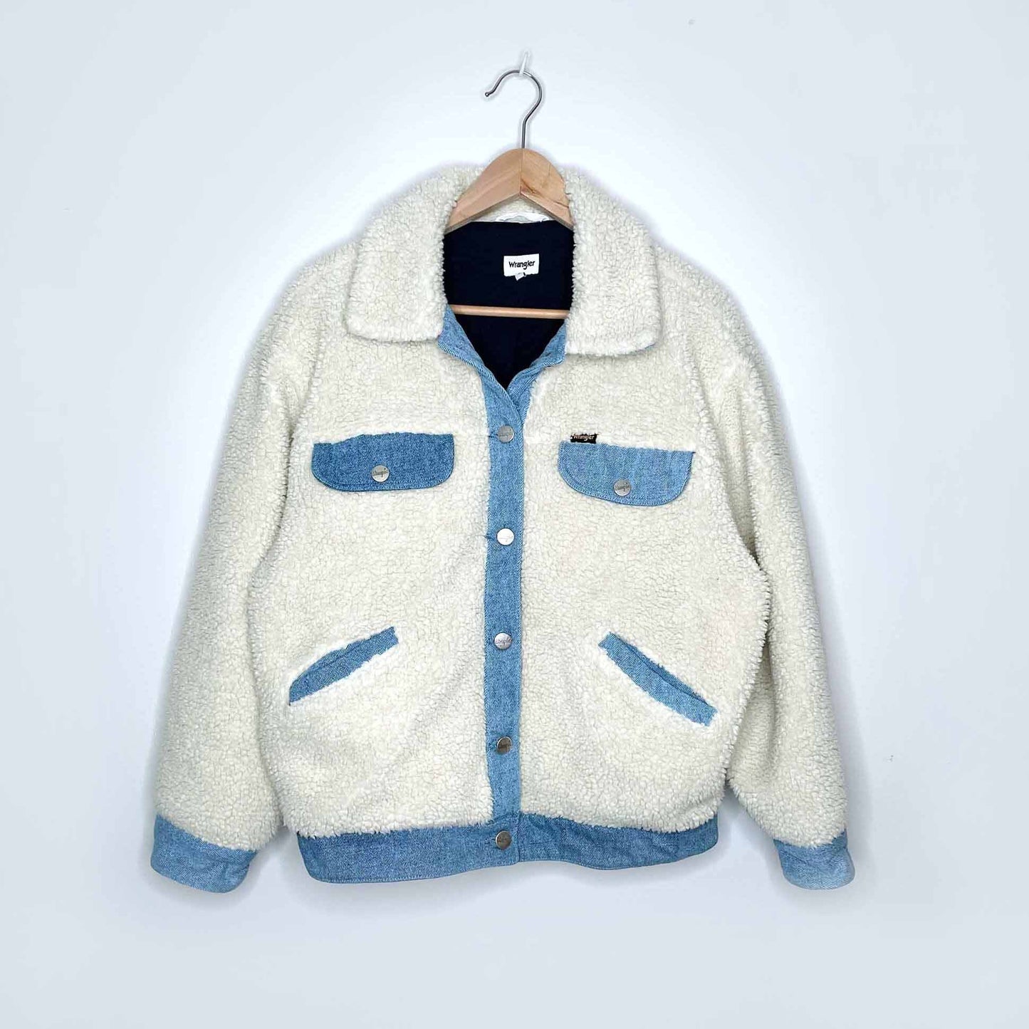 Wrangler reverse sherpa denim jacket - size Medium