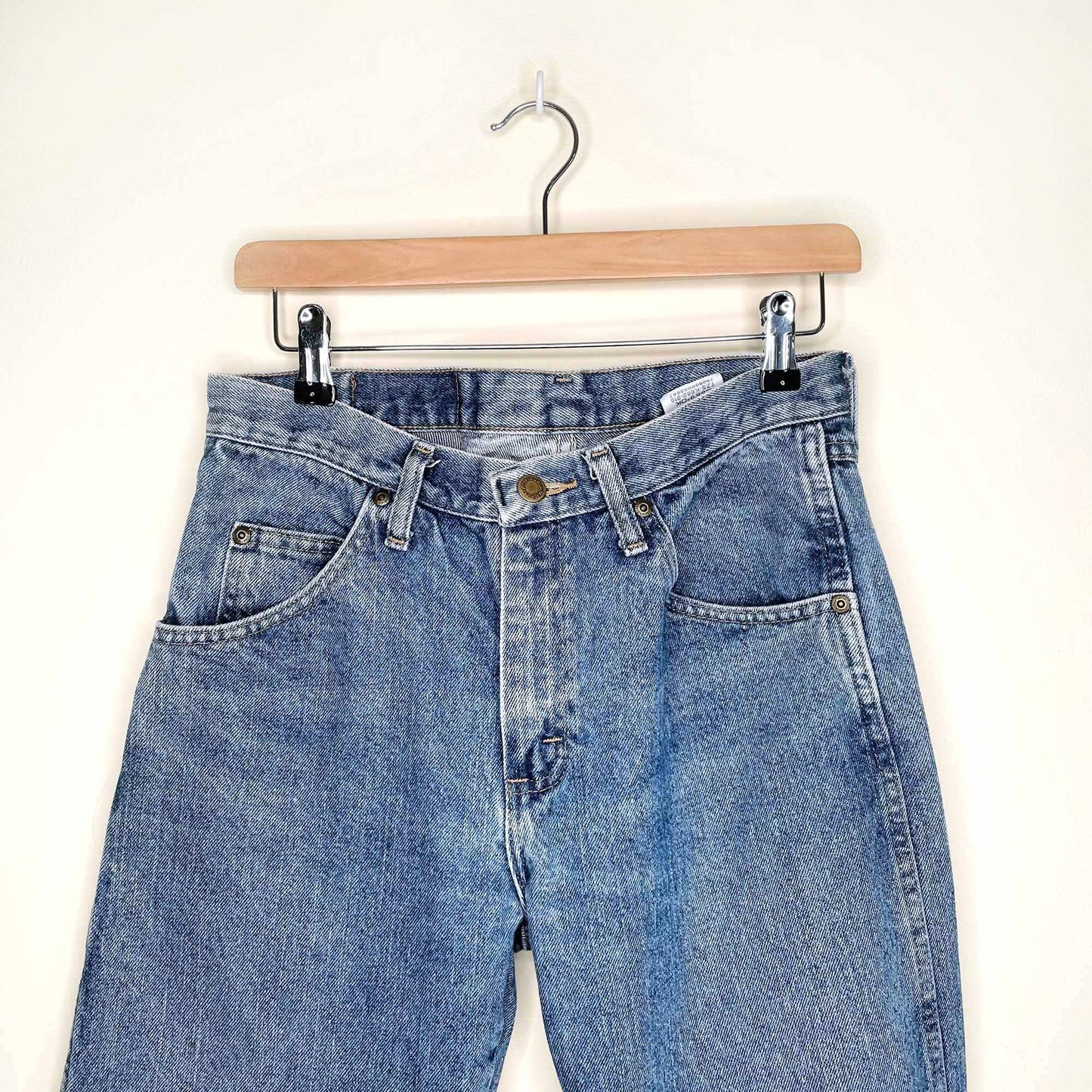 Wrangler high rise cut-off cropped mom jeans - size 30