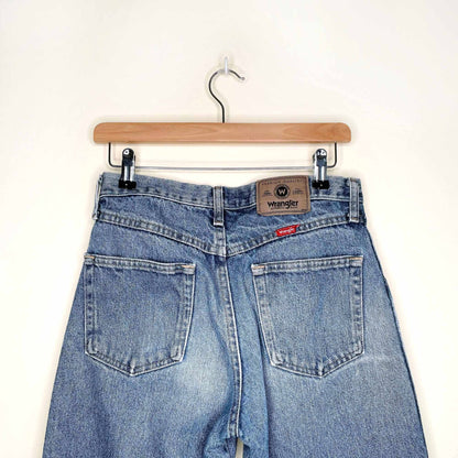 Wrangler high rise cut-off cropped mom jeans - size 30