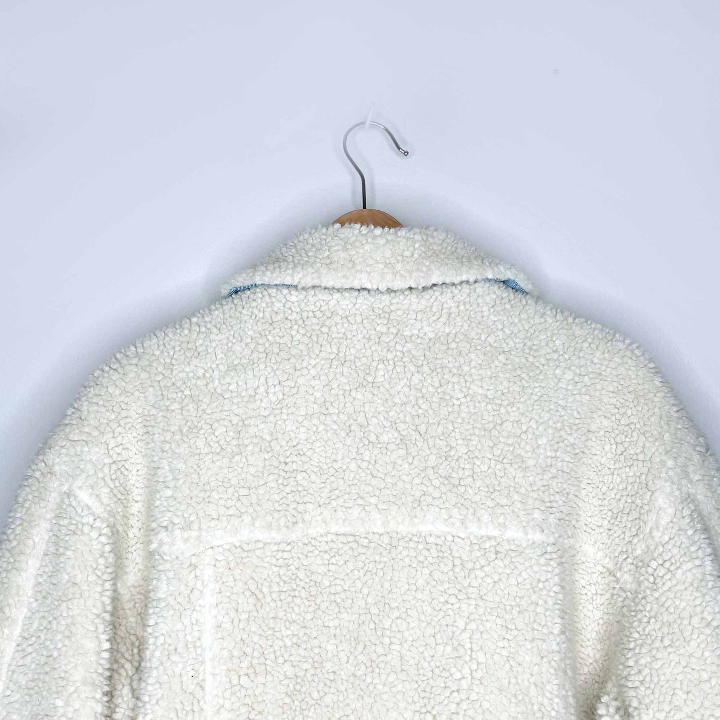 Wrangler reverse sherpa denim jacket - size Medium