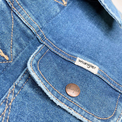NWT Wrangler Heritage denim jacket In Throwback Blue - size xs