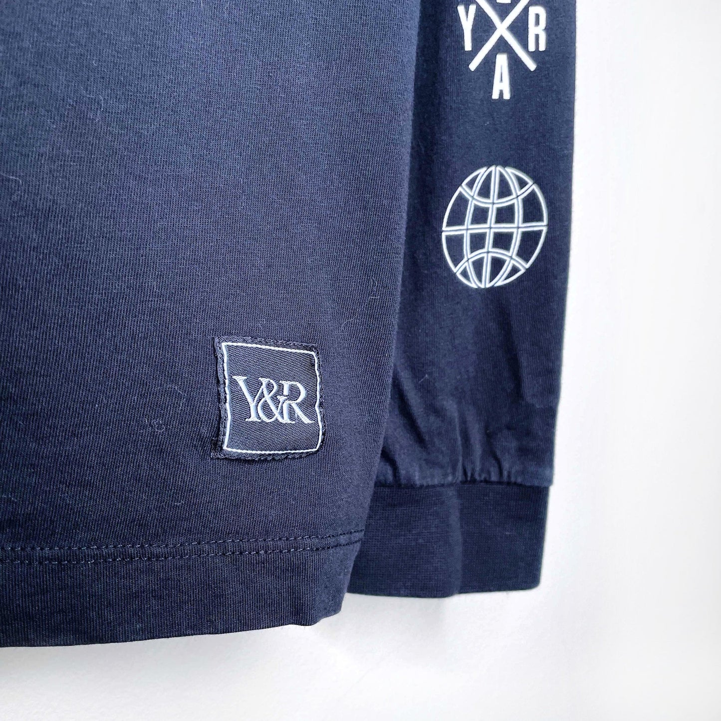 young & reckless long sleeve logo tee - size youth xl