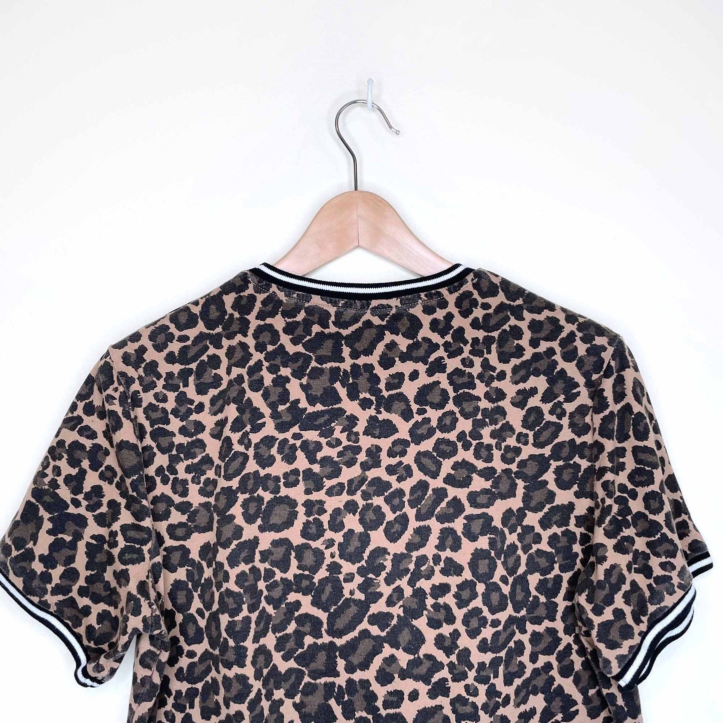 young & reckless leopard print ringer tee - size small
