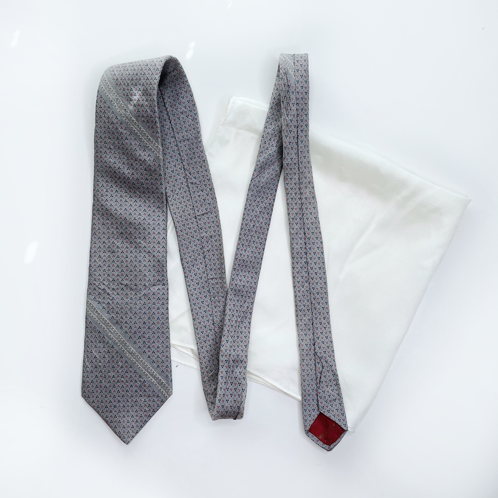 vintage ysl grey silk patterned tie and pocket square