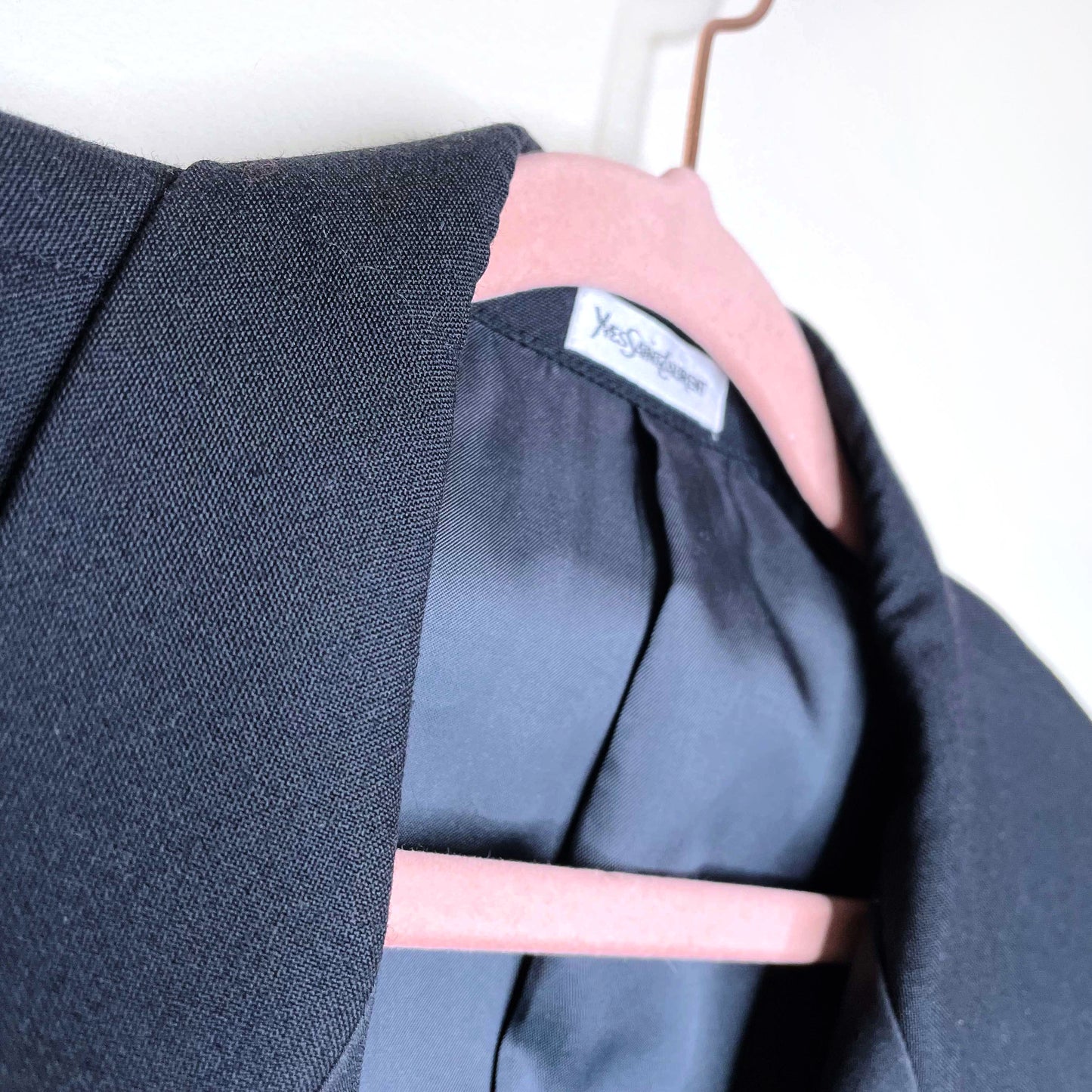 vintage men's black 2-piece saint laurent le smoking tuxedo - size 44L