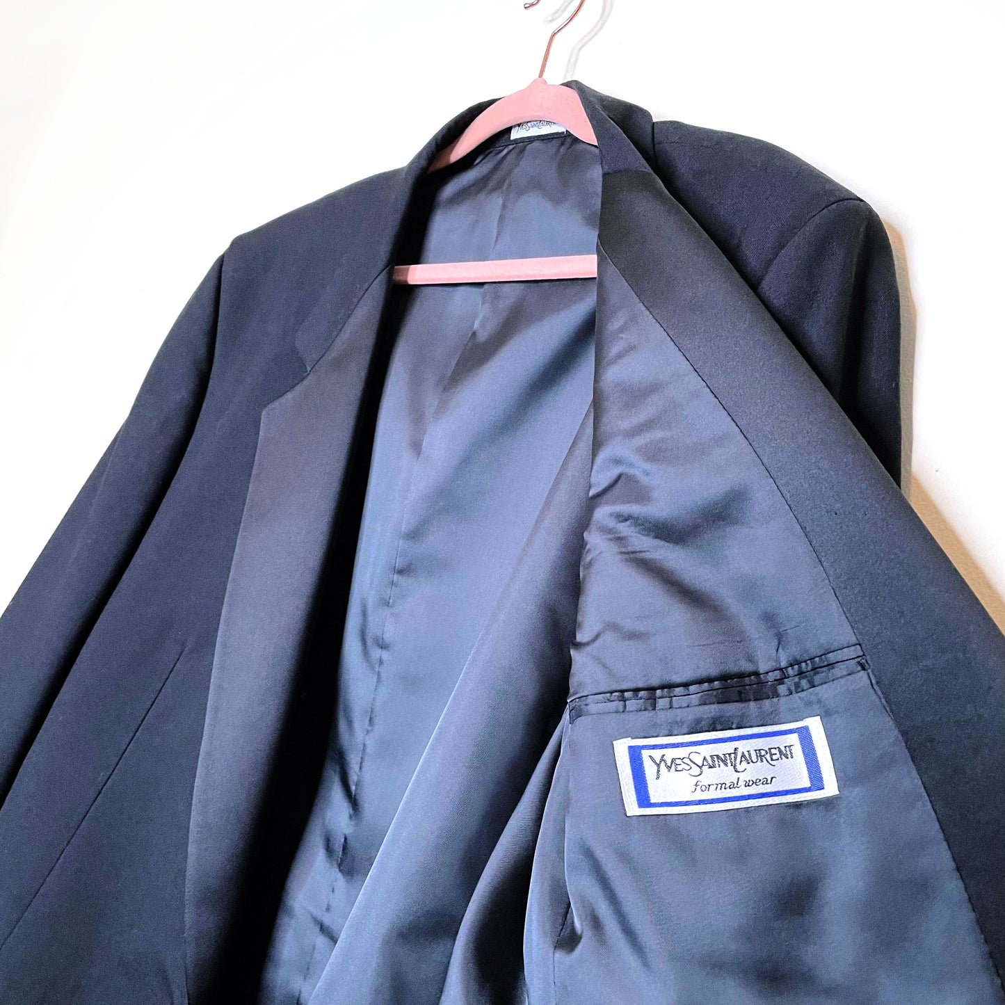 vintage men's black 2-piece saint laurent le smoking tuxedo - size 44L