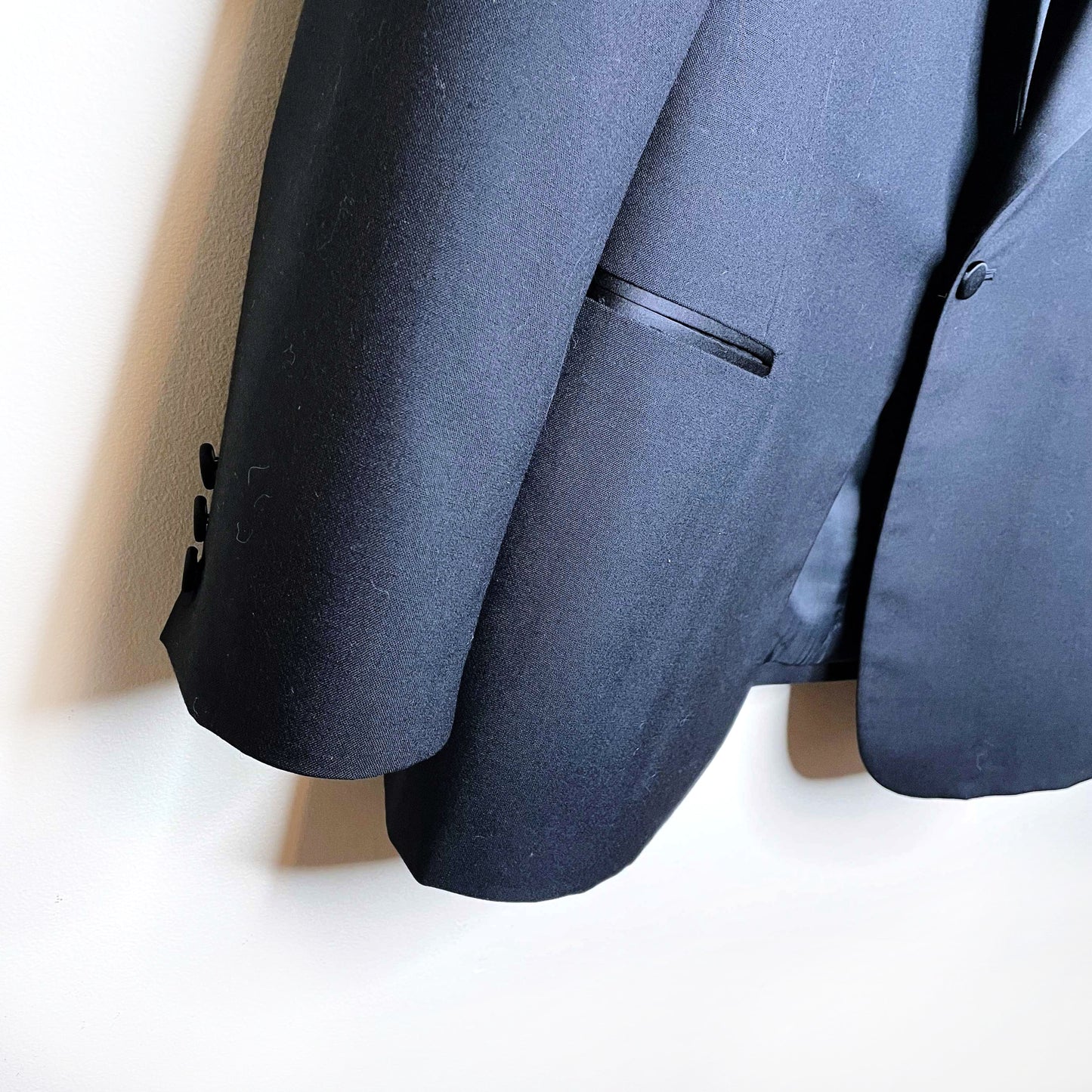 vintage men's black 2-piece saint laurent le smoking tuxedo - size 44L